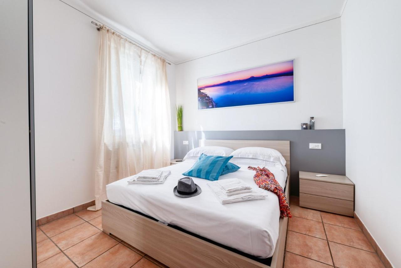 Wolf House - Peschiera Holiday - Jacuzzi Privata Πεσκιέρα ντελ Γκάρντα Εξωτερικό φωτογραφία