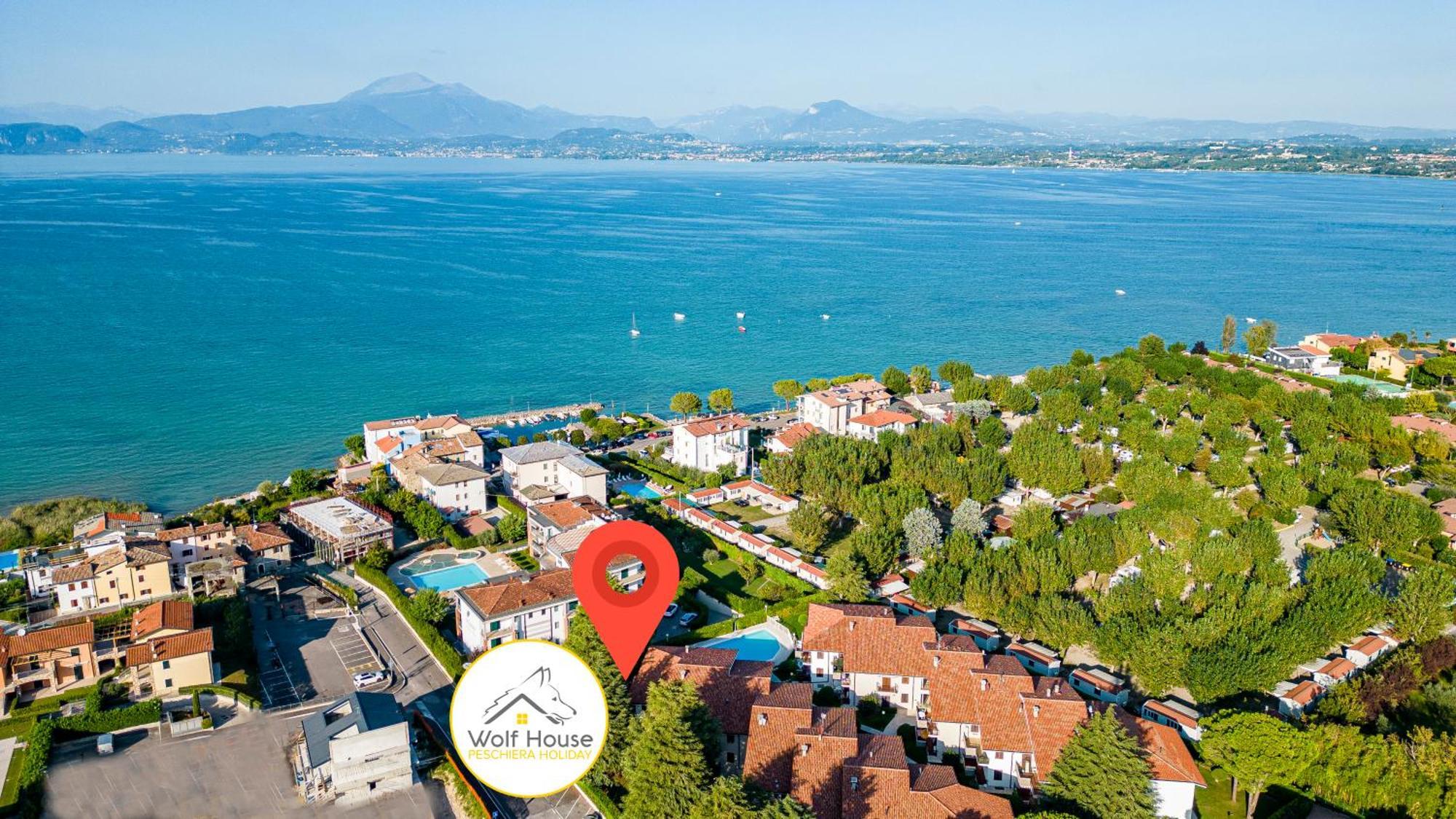 Wolf House - Peschiera Holiday - Jacuzzi Privata Πεσκιέρα ντελ Γκάρντα Εξωτερικό φωτογραφία